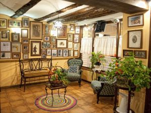 Hostal Santa Águeda