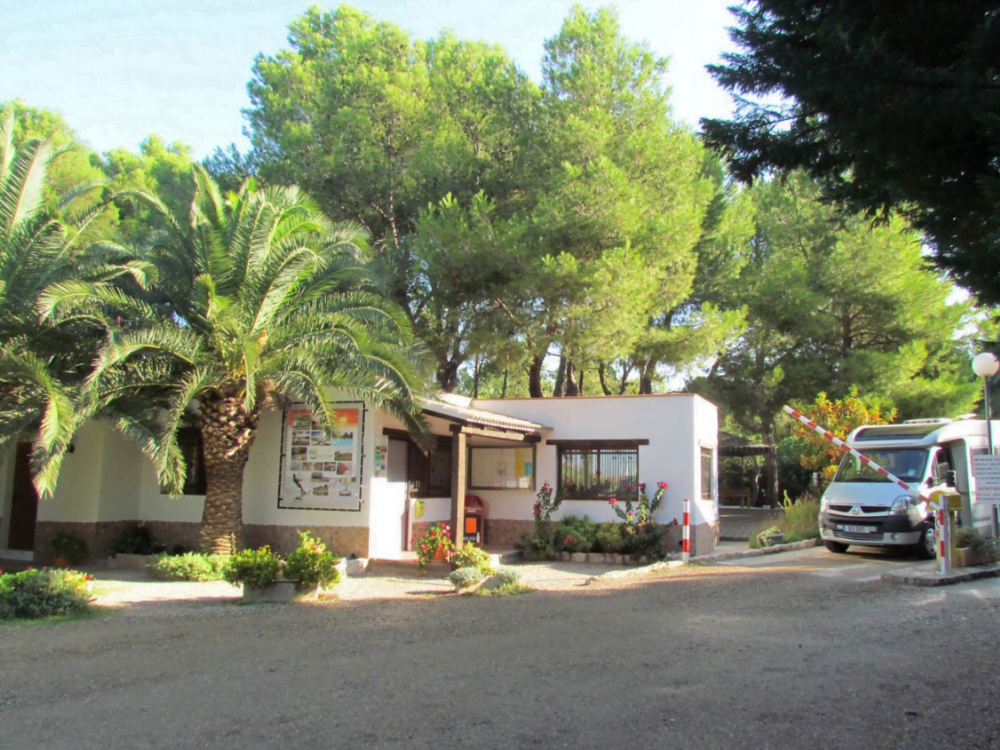 Lake Caspe Camping